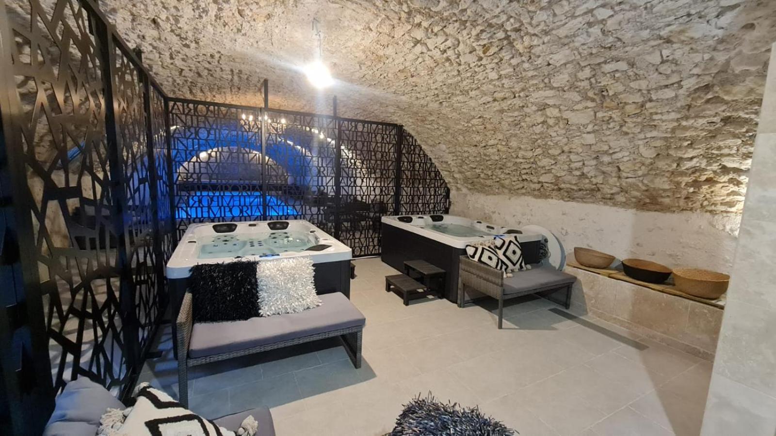 Chateau De Jallanges & Spa A Vouvray - 1H De Spa Incluse Par Jour Eksteriør bilde